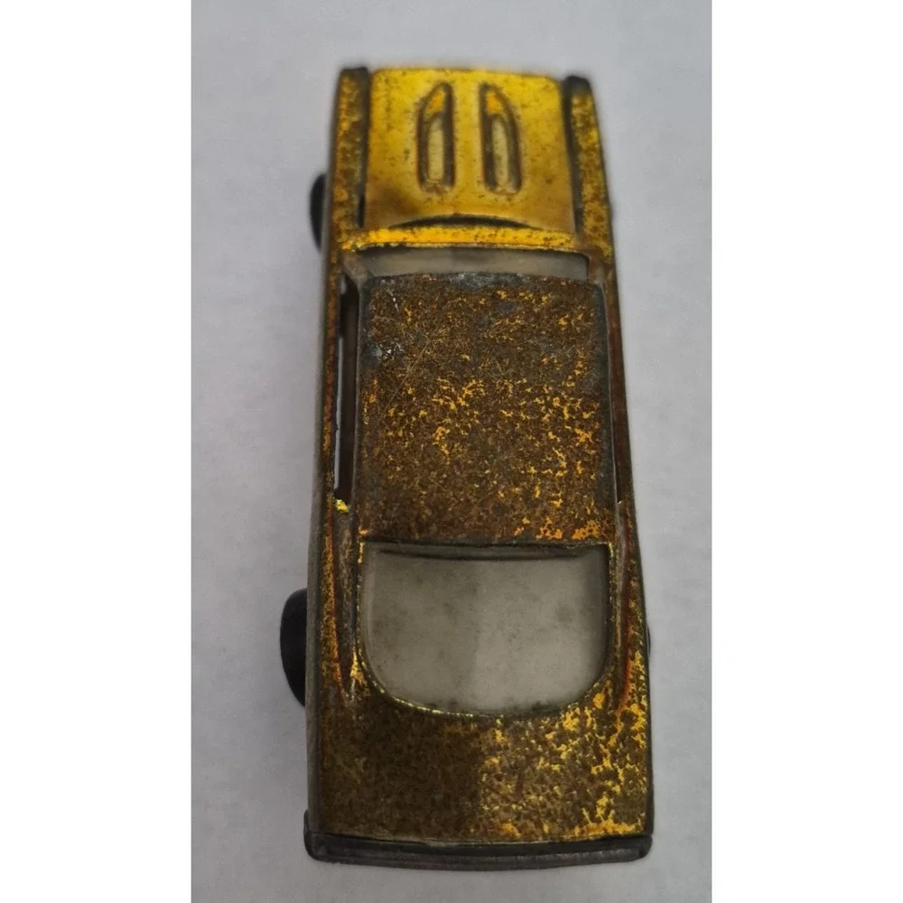 Hot Wheels Red Line vtg car Redline Mattel 1967 Custom Barracuda Gold